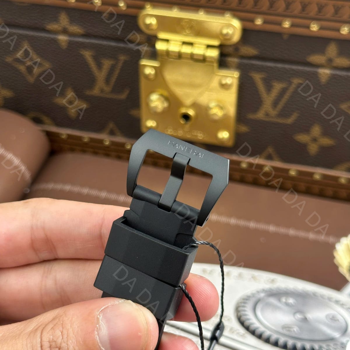 파네라이 섭머저블 PAM1616 블랙 카본 러버밴드 47mm 3