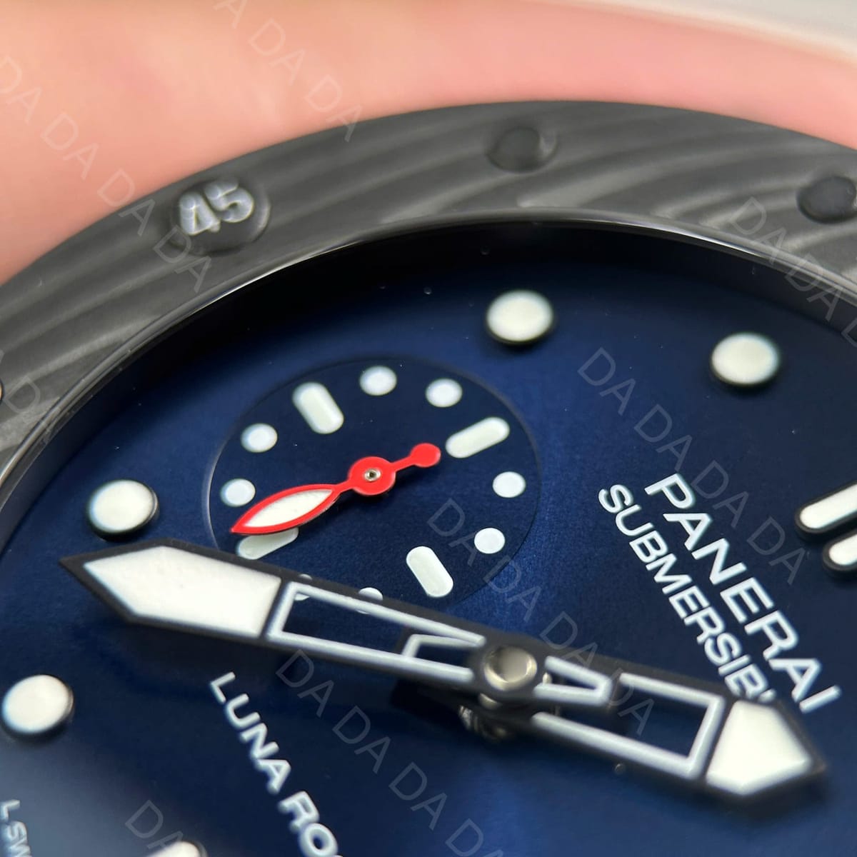 파네라이 섭머저블 PAM01563 카본 블루 42mm 9