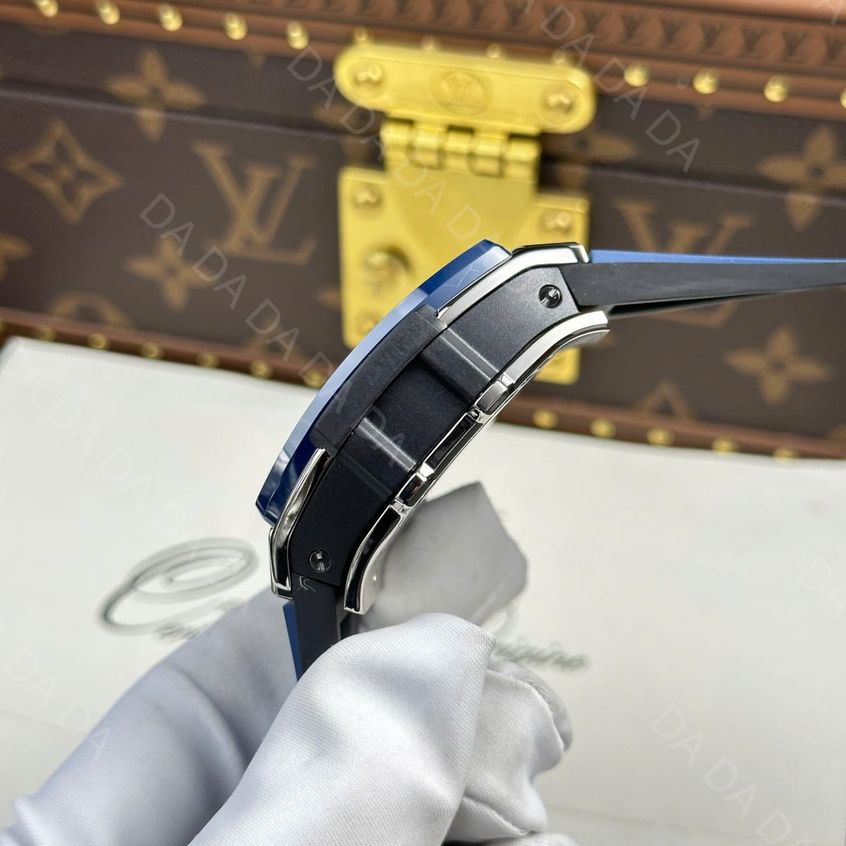 위블로 스피릿 오브 빅뱅 티타늄 실버 블루베젤 러버밴드 42mm 8