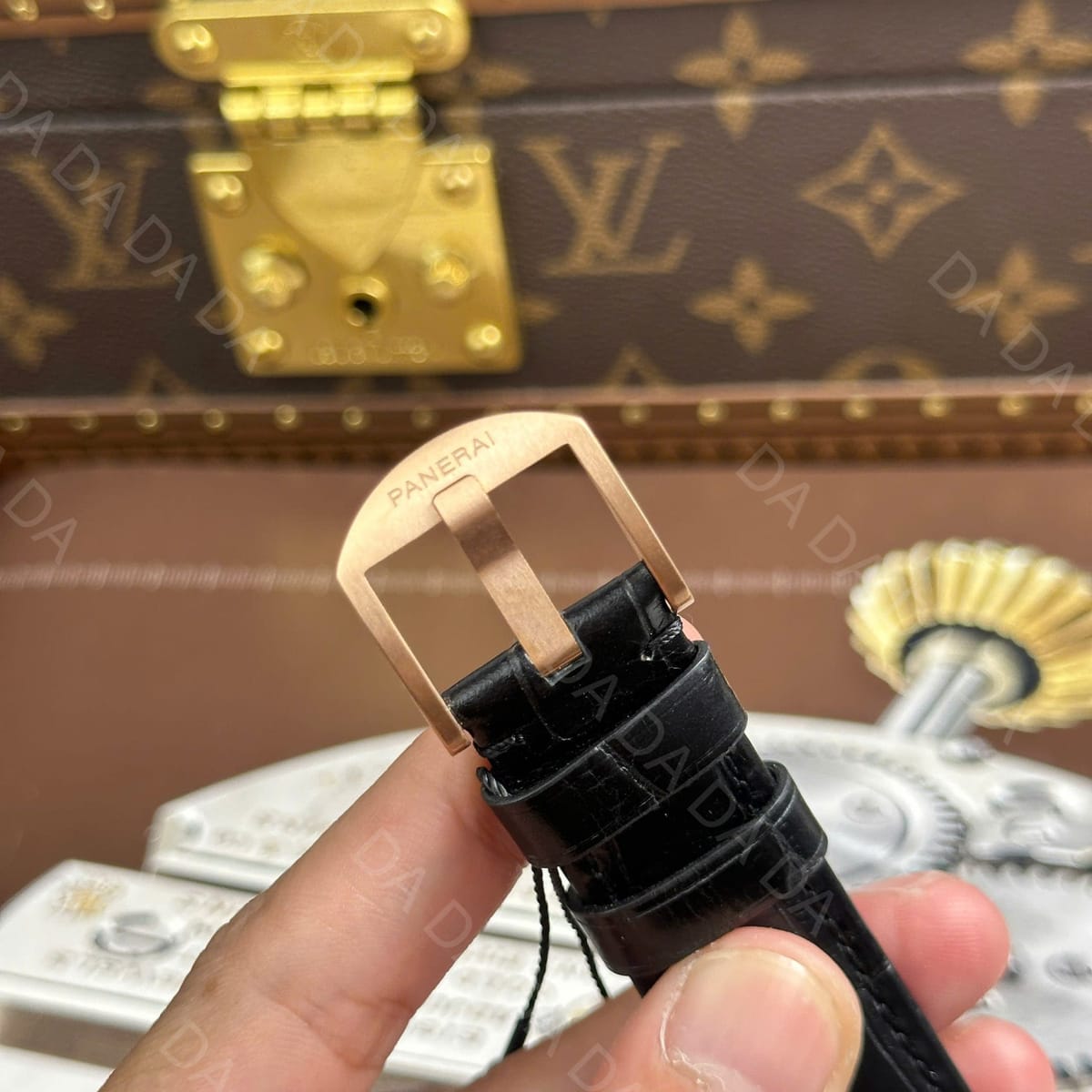 파네라이 섭머저블 PAM974 로즈골드 금통 블랙 다이얼 가죽밴드 42mm 3
