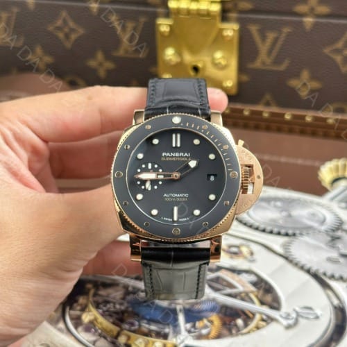 파네라이 섭머저블 PAM974 로즈골드 금통 블랙 다이얼 가죽밴드 42mm