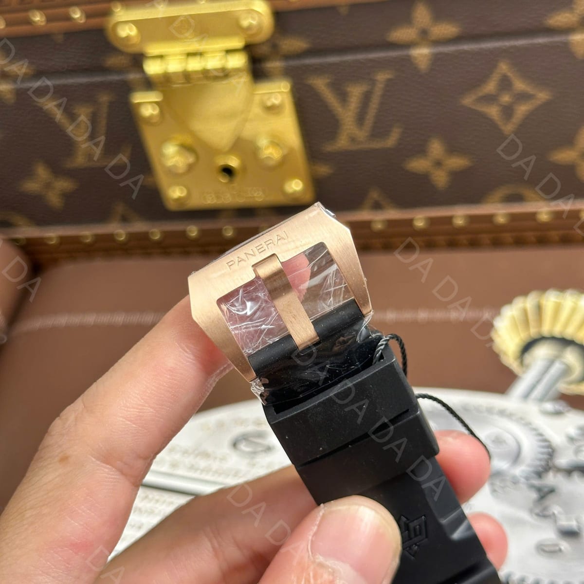 파네라이 섭머저블 PAM974 로즈골드 검판 러버밴드 42mm 3