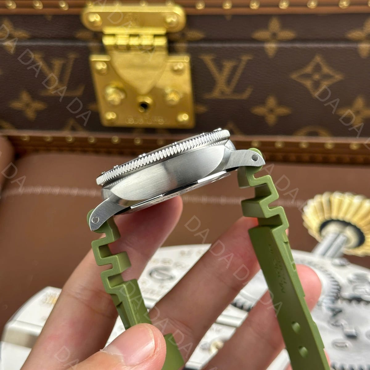 파네라이 섭머저블 PAM01055 그린 러버밴드 42mm 5