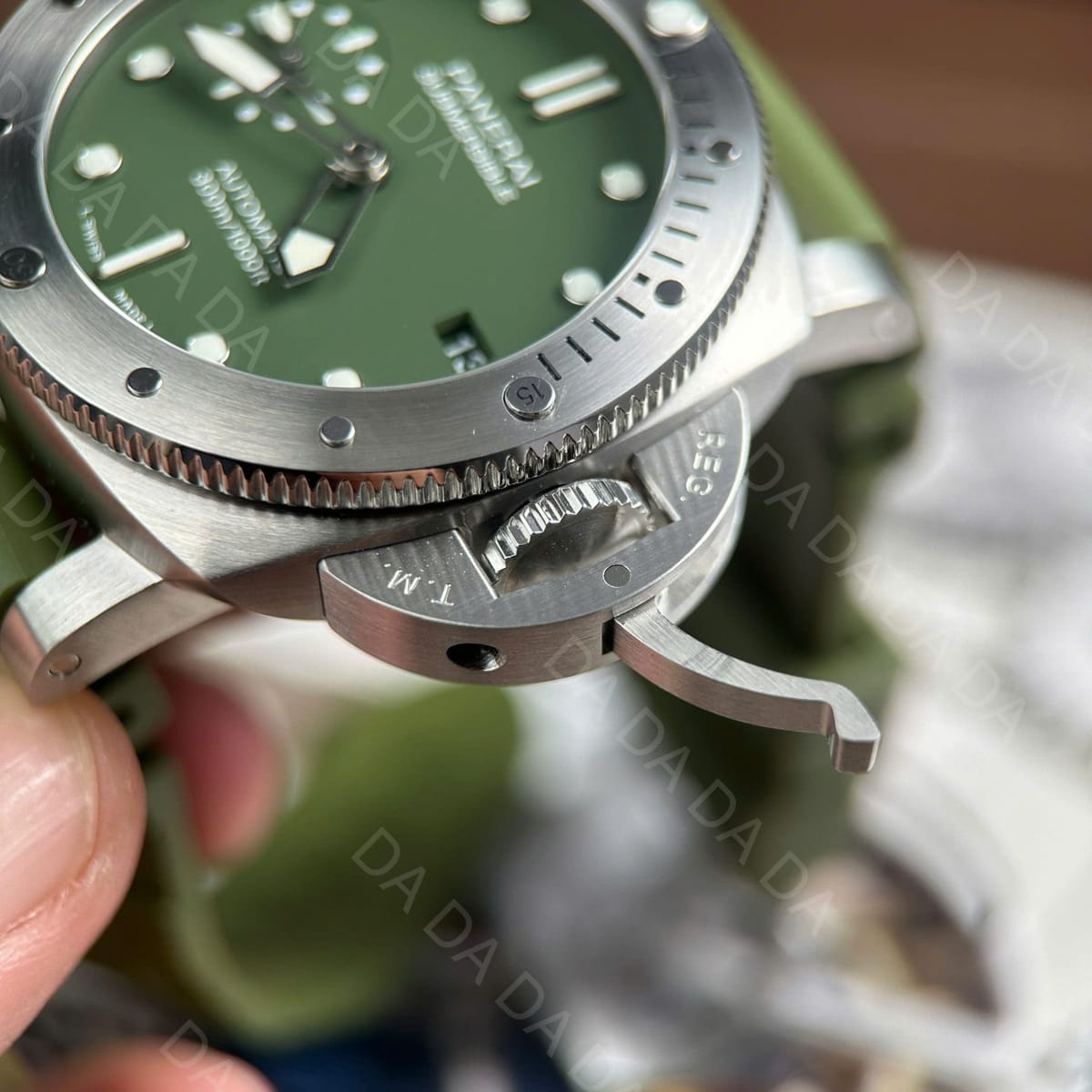 파네라이 섭머저블 PAM01055 그린 러버밴드 42mm 7