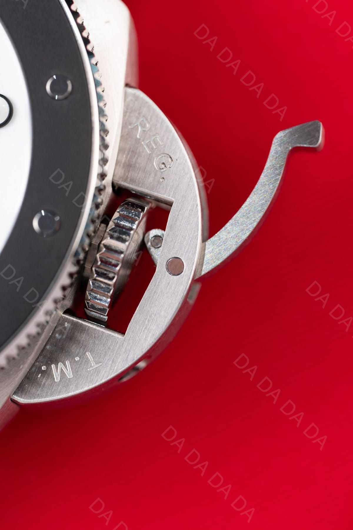 파네라이 섭머저블 PAM1579 흰판 42mm 9