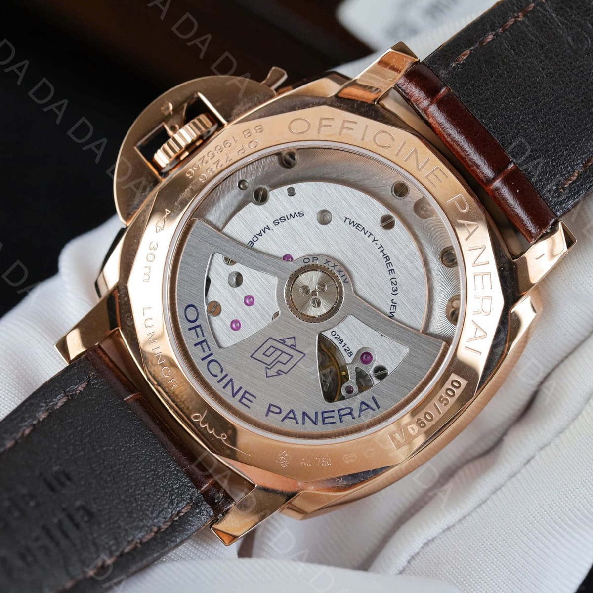 파네라이 루미노르 PAM01042 금통 흰판 가죽스트랩 42mm 4