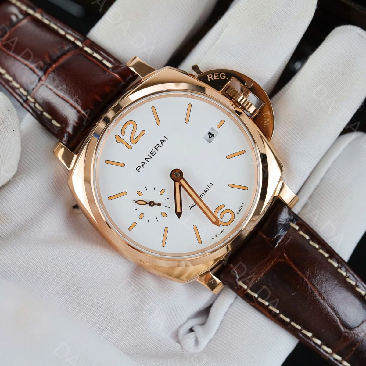 파네라이 루미노르 PAM01042 금통 흰판 가죽스트랩 42mm 10