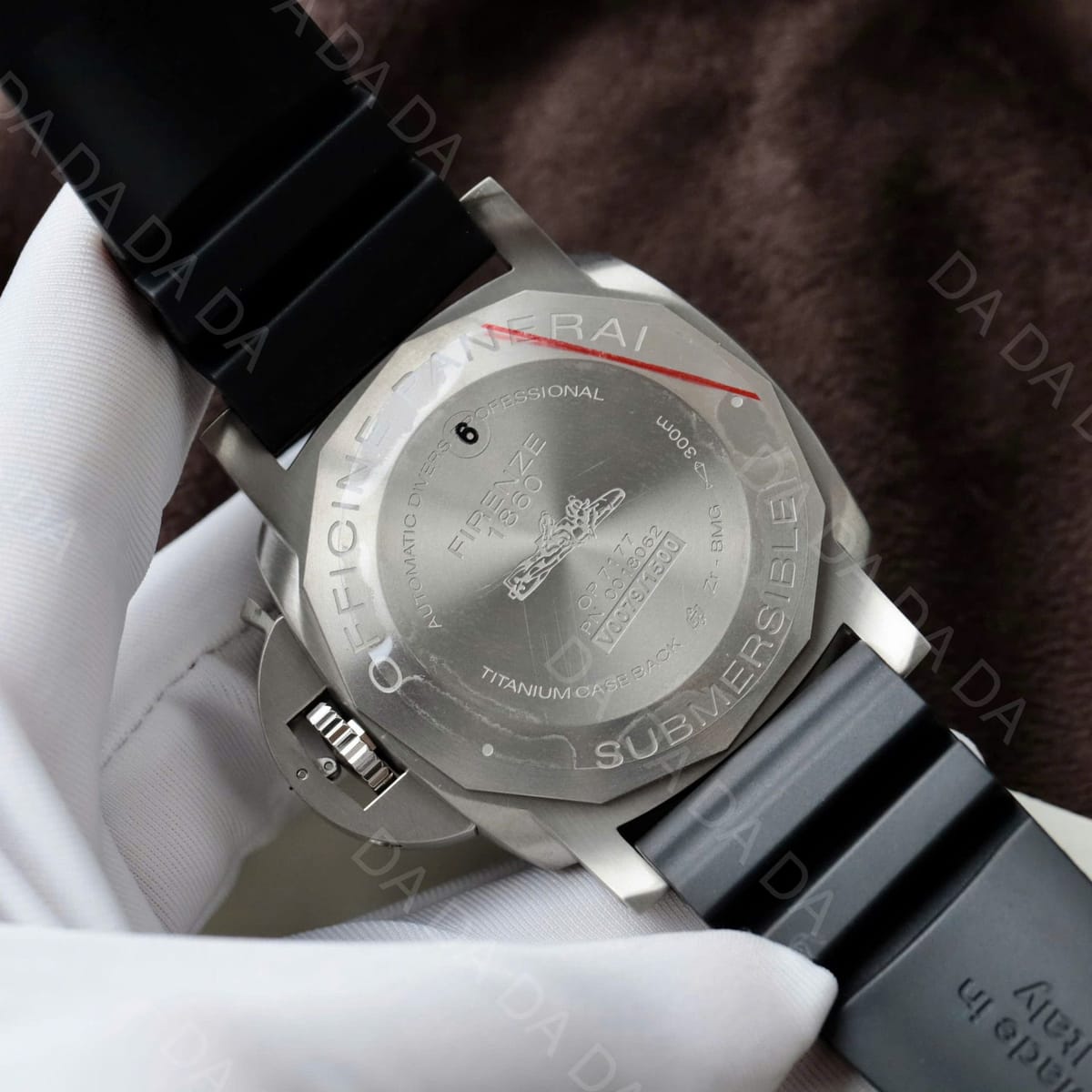 파네라이 섭머저블 PAM00799 블랙 러버밴드 47mm 4