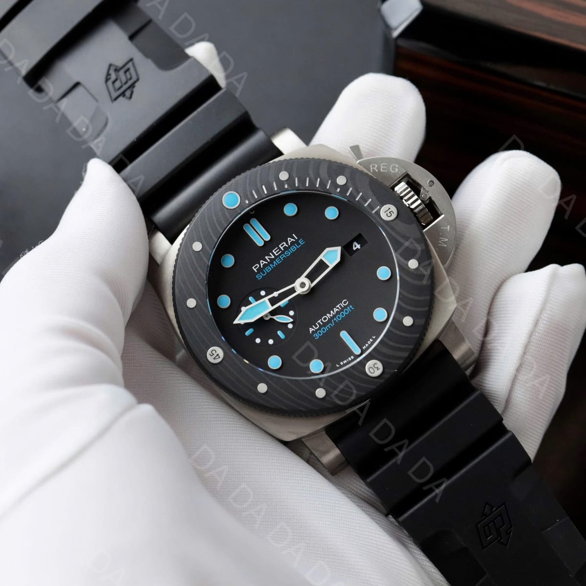 파네라이 섭머저블 PAM00799 블랙 러버밴드 47mm 9