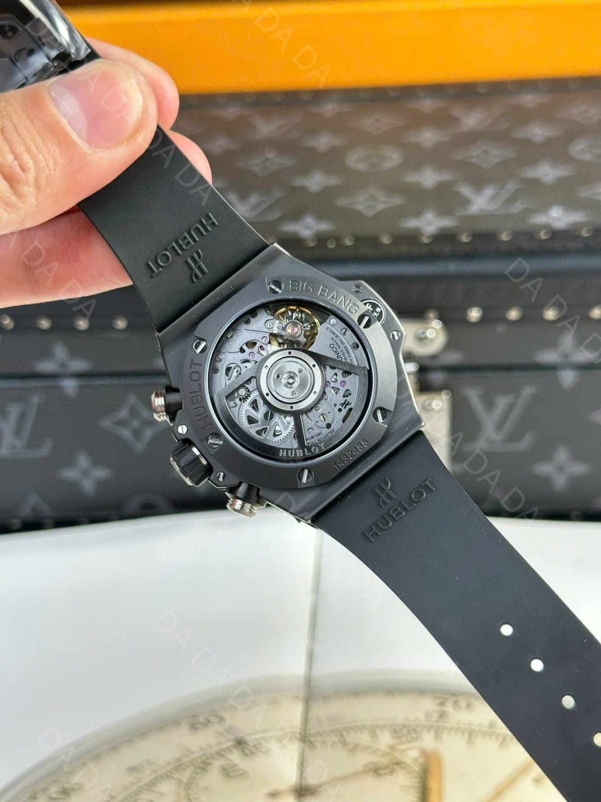 위블로 빅뱅 유니코 블랙 세라믹 42mm 12