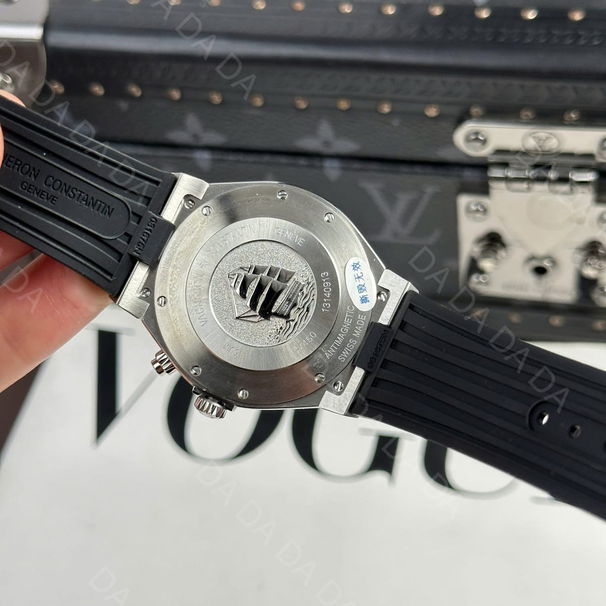 바쉐론콘스탄틴 오버시즈 듀얼타임 스틸 그레이다이얼 러버밴드 42mm 11