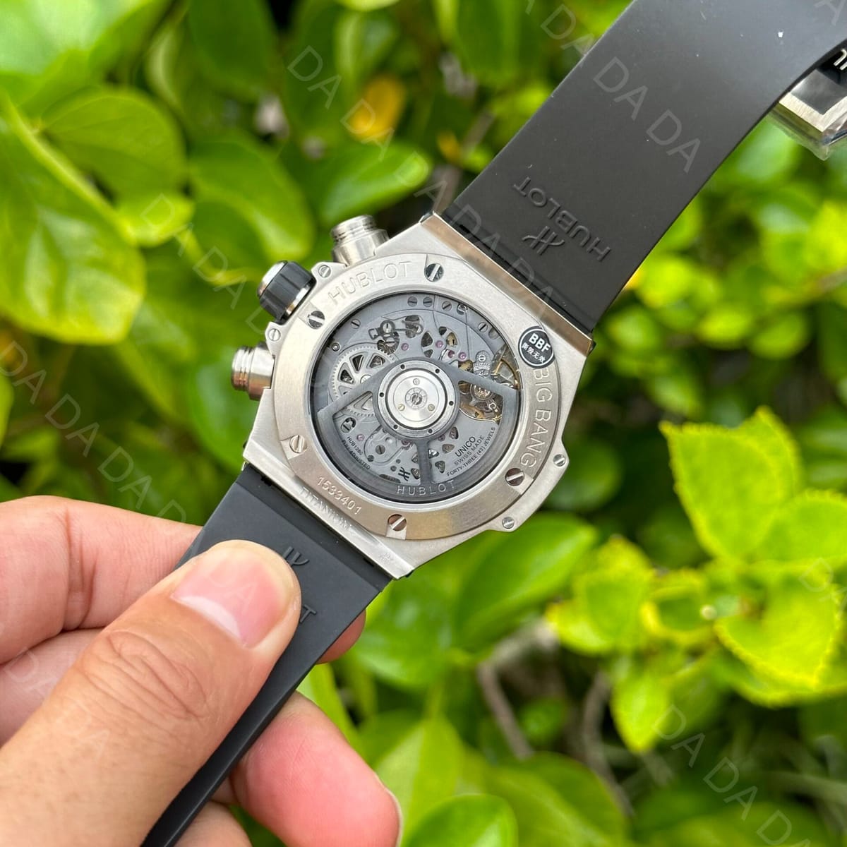 위블로 빅뱅 유니코 실버 블랙베젤 러버밴드 44mm 8
