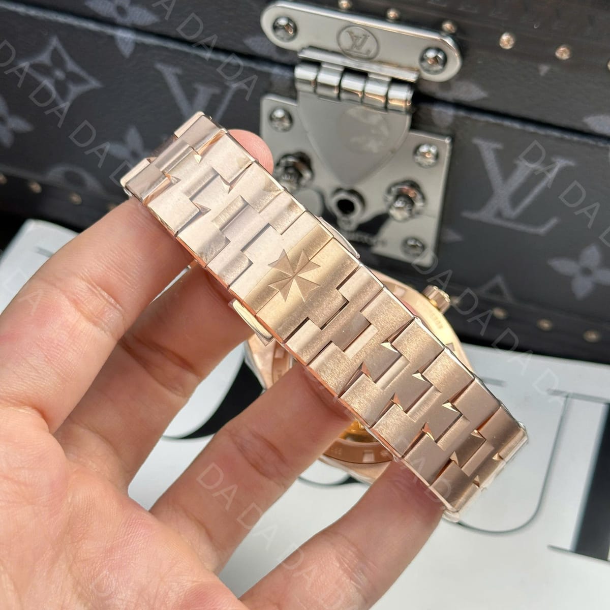 바쉐론콘스탄틴 오버시즈 4500v 금통 실버다이얼 41mm 9