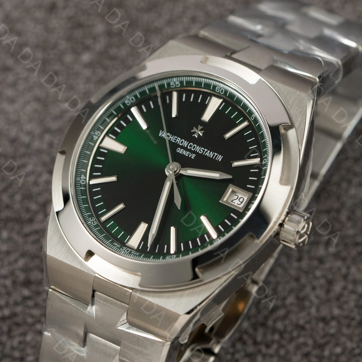 바쉐론콘스탄틴 오버시즈 4500v 스틸 그린 다이얼 41mm 3