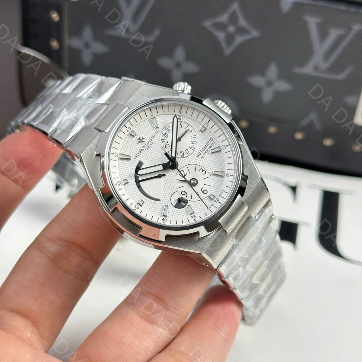 바쉐론콘스탄틴 오버시즈 47450 듀얼타임 스틸 흰판 42mm 7