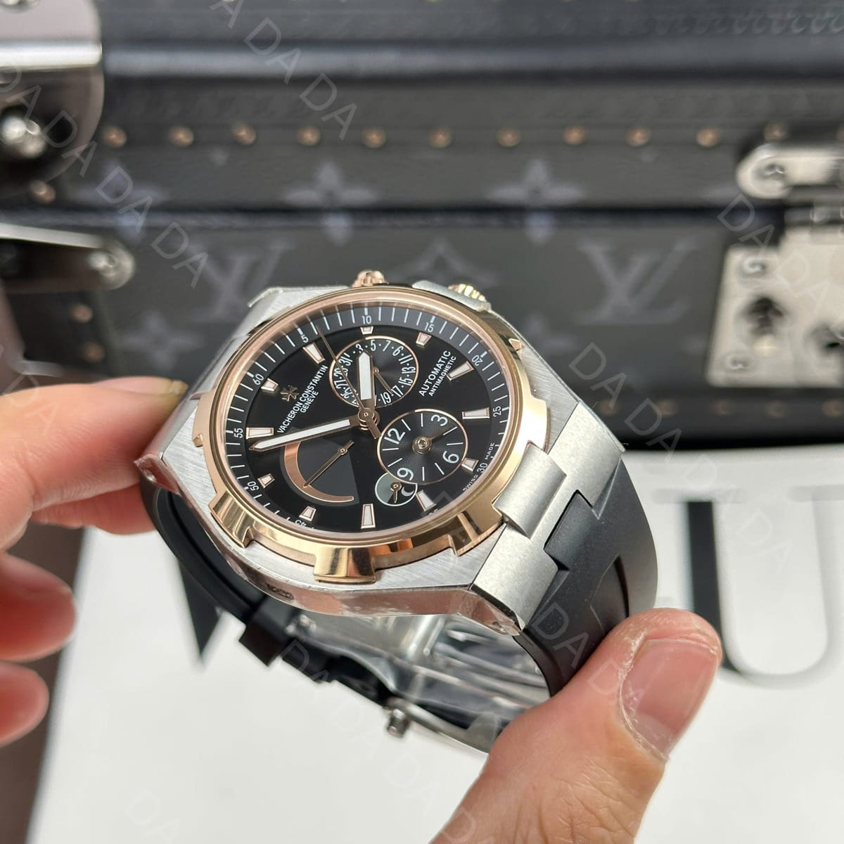 바쉐론콘스탄틴 오버시즈 47450 콤비 듀얼타임 검판 러버밴드 42mm 7