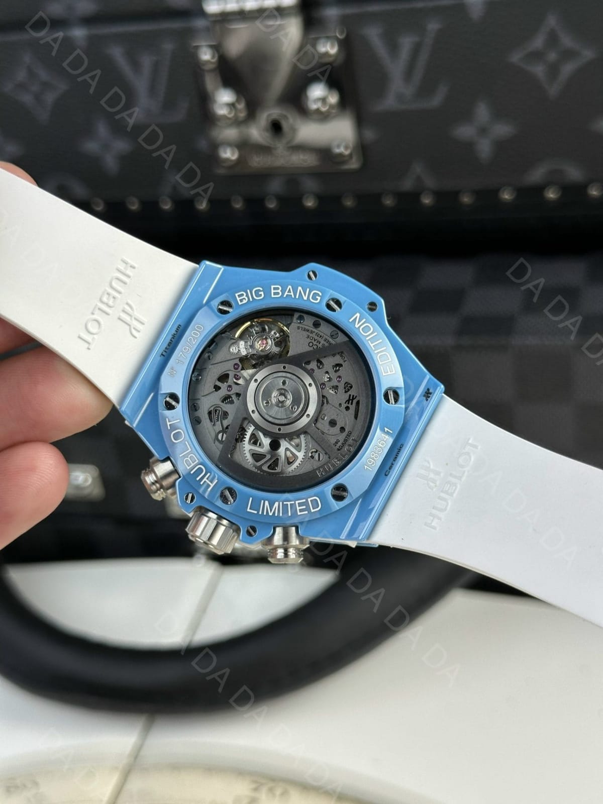 위블로 빅뱅 유니코 스카이블루 세라믹 러버밴드 42mm 9