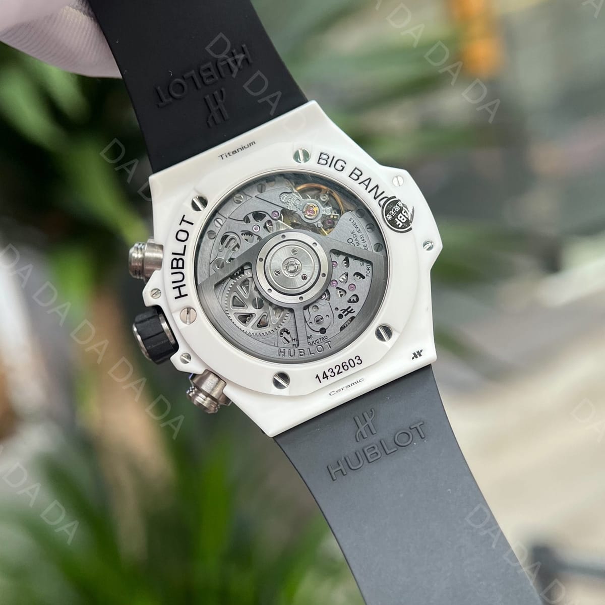 위블로 빅뱅 유니코 화이트 세라믹 러버밴드 44mm 8