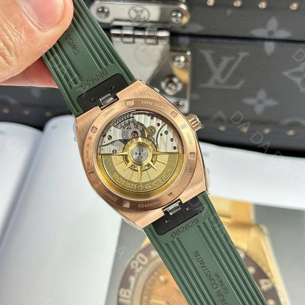 바쉐론콘스탄틴 오버시즈 4500v 금통 그린다이얼 러버밴드 41mm 10