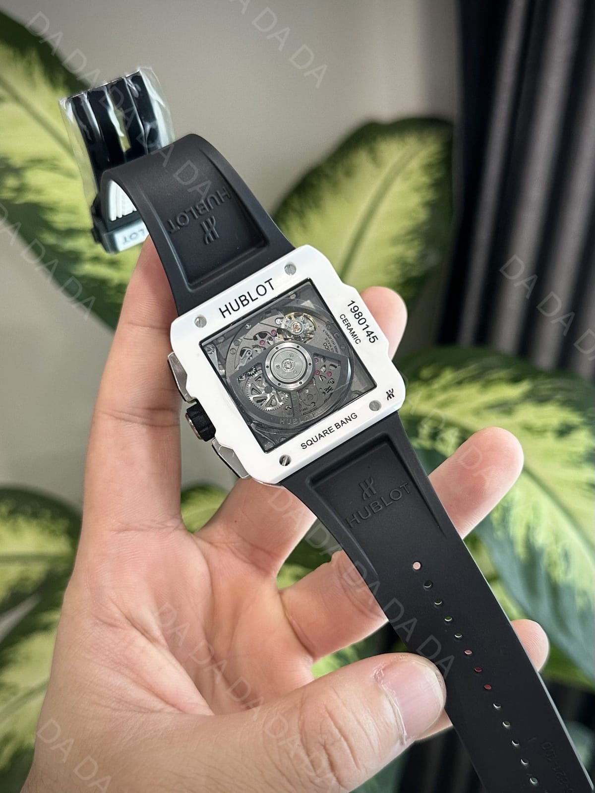 위블로 스퀘어 뱅 유니코 세라믹 화이트 러버밴드 42mm 5