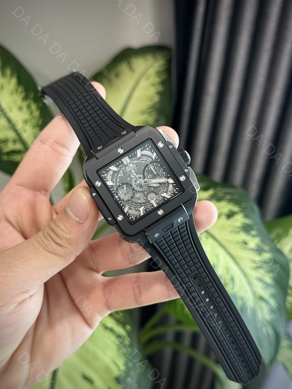 위블로 스퀘어 뱅 유니코 세라믹 블랙 러버밴드 42mm 3