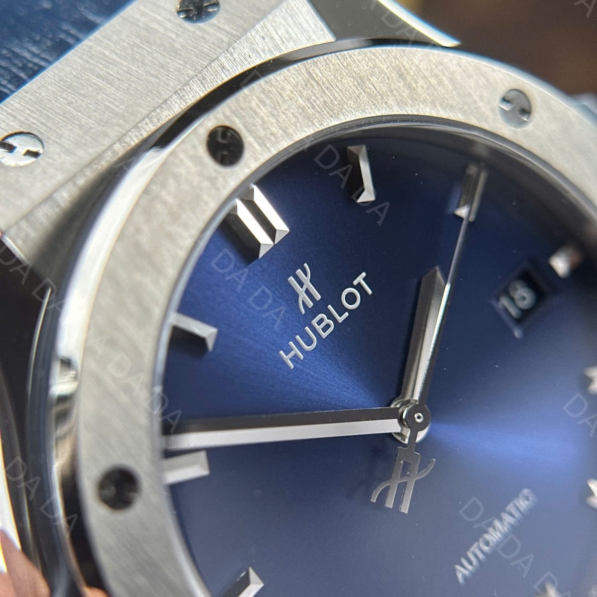 위블로 클래식퓨전 티타늄 블루다이얼 가죽러버밴드 42mm 8
