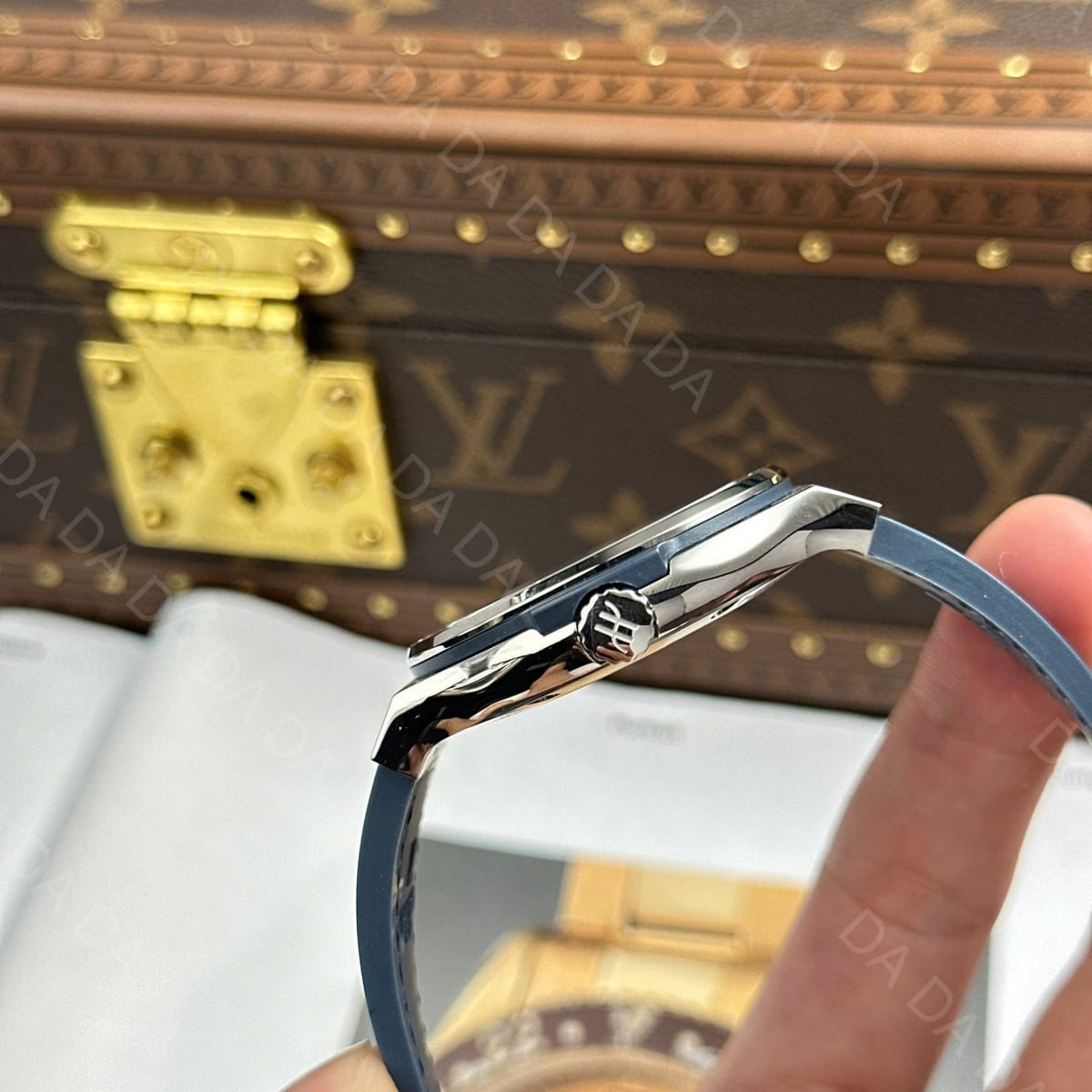 위블로 클래식퓨전 티타늄 블루다이얼 가죽러버밴드 42mm 9