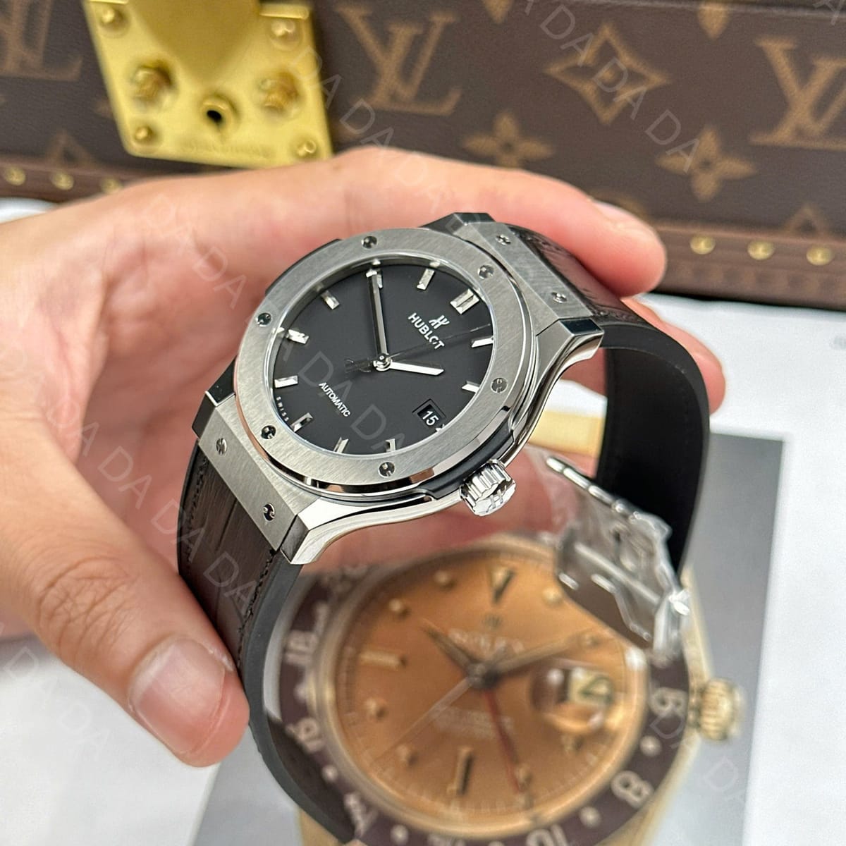 위블로 클래식퓨전 티타늄 블랙다이얼 가죽러버밴드 42mm 8