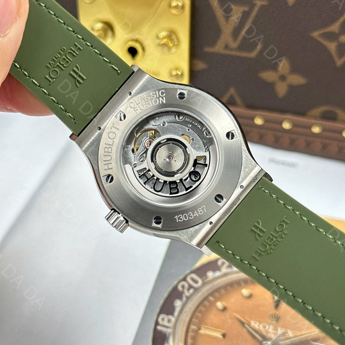 위블로 클래식퓨전 티타늄 그린다이얼 가죽러버밴드 42mm 11