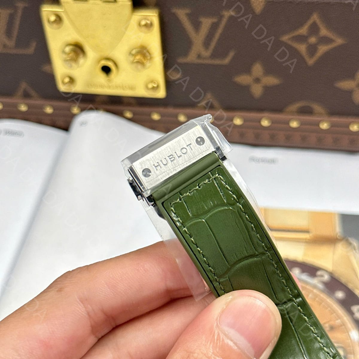 위블로 클래식퓨전 티타늄 그린다이얼 가죽러버밴드 42mm 12