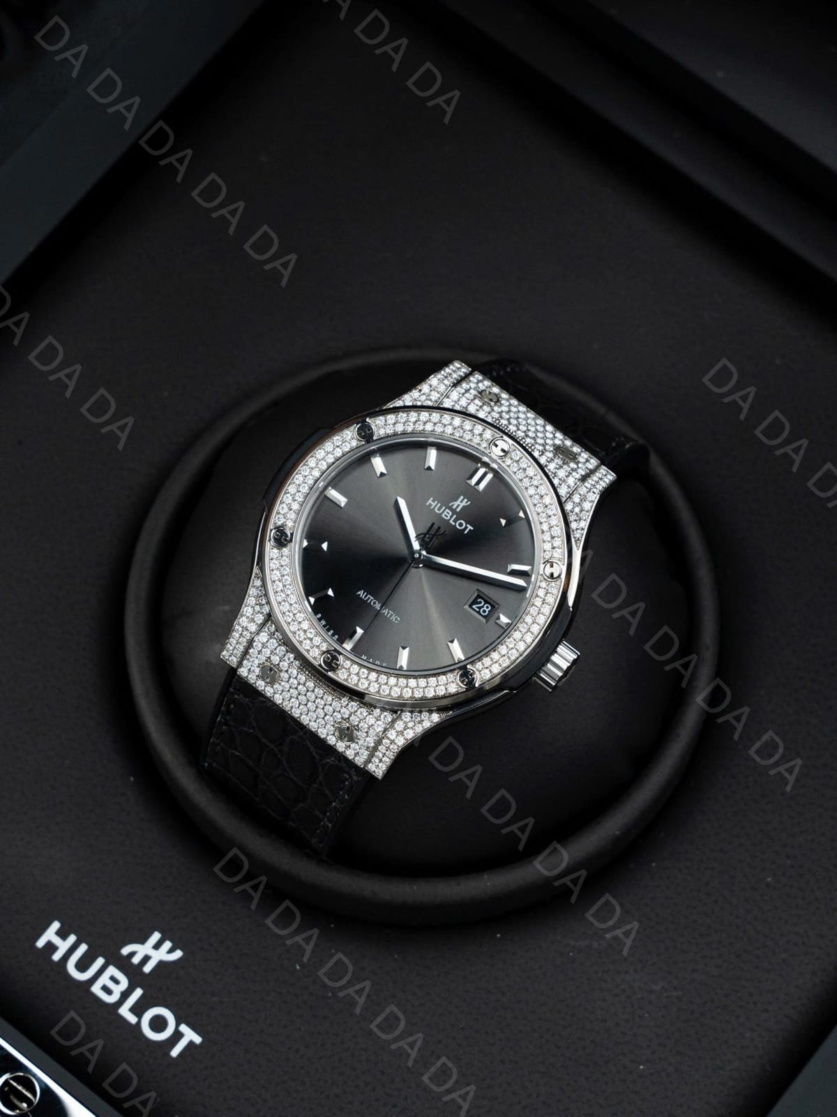 위블로 클래식퓨전 티타늄 그레이다이얼 풀다이아셋팅 러버밴드 42mm 3