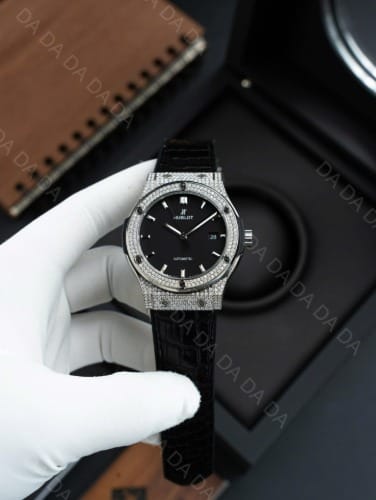 위블로 클래식퓨전 티타늄 블랙다이얼 풀다이아셋팅 러버밴드 42mm