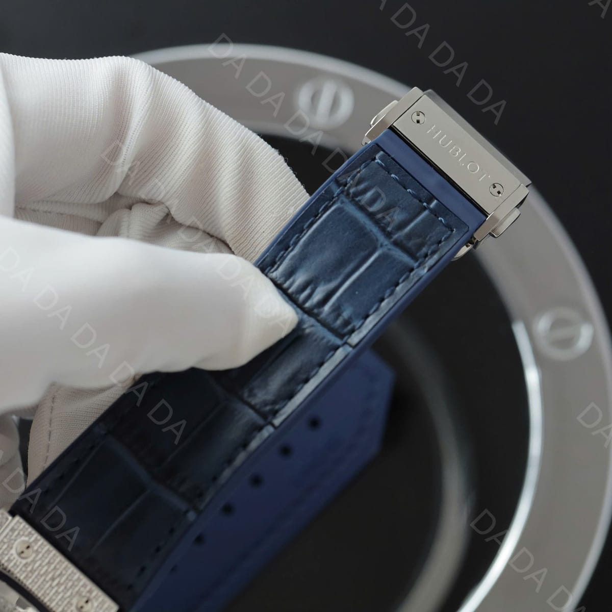위블로 클래식퓨전 티타늄 블루다이얼 풀다이아셋팅 러버밴드 42mm 12