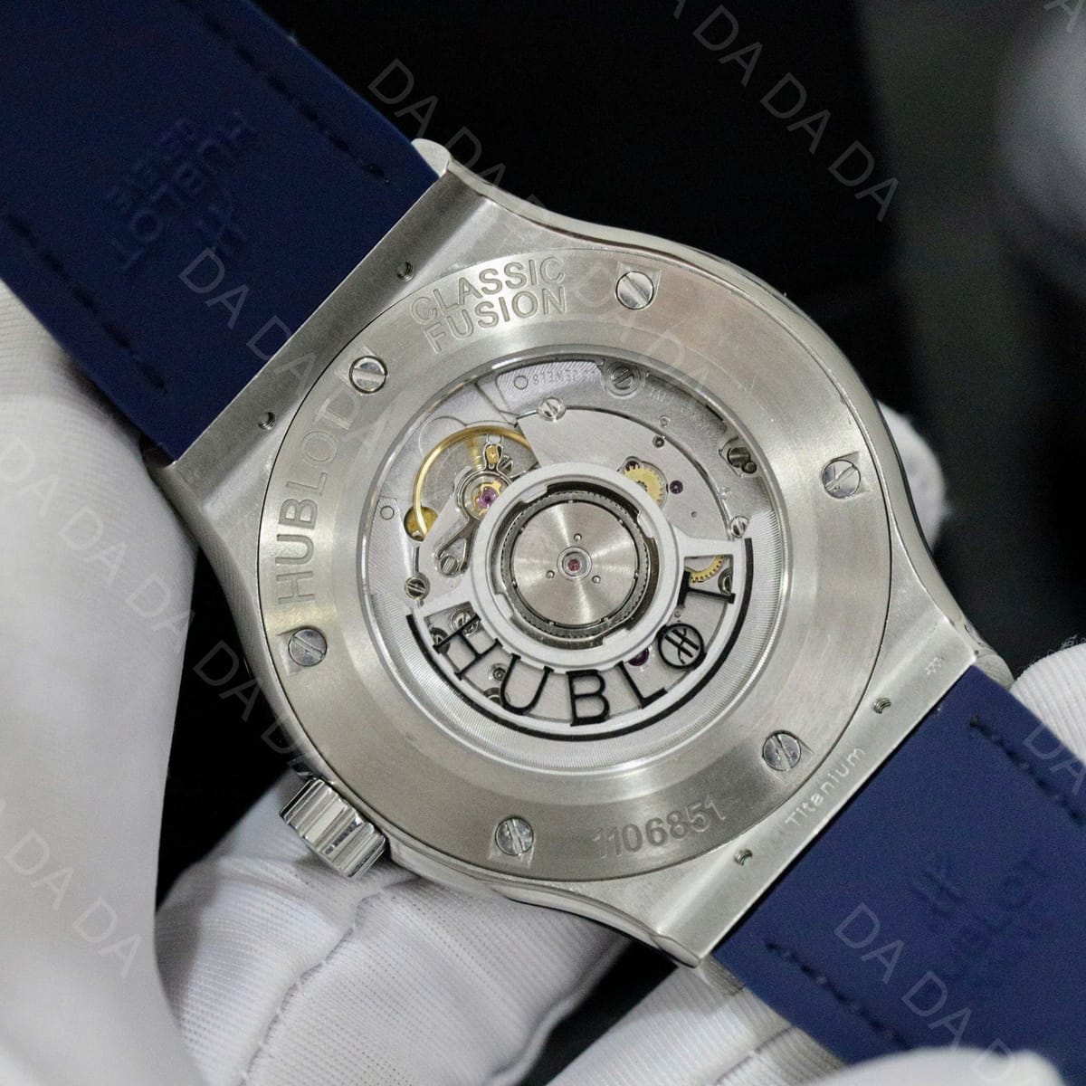 위블로 클래식퓨전 티타늄 블루다이얼 다이아베젤 러버밴드 42mm 6