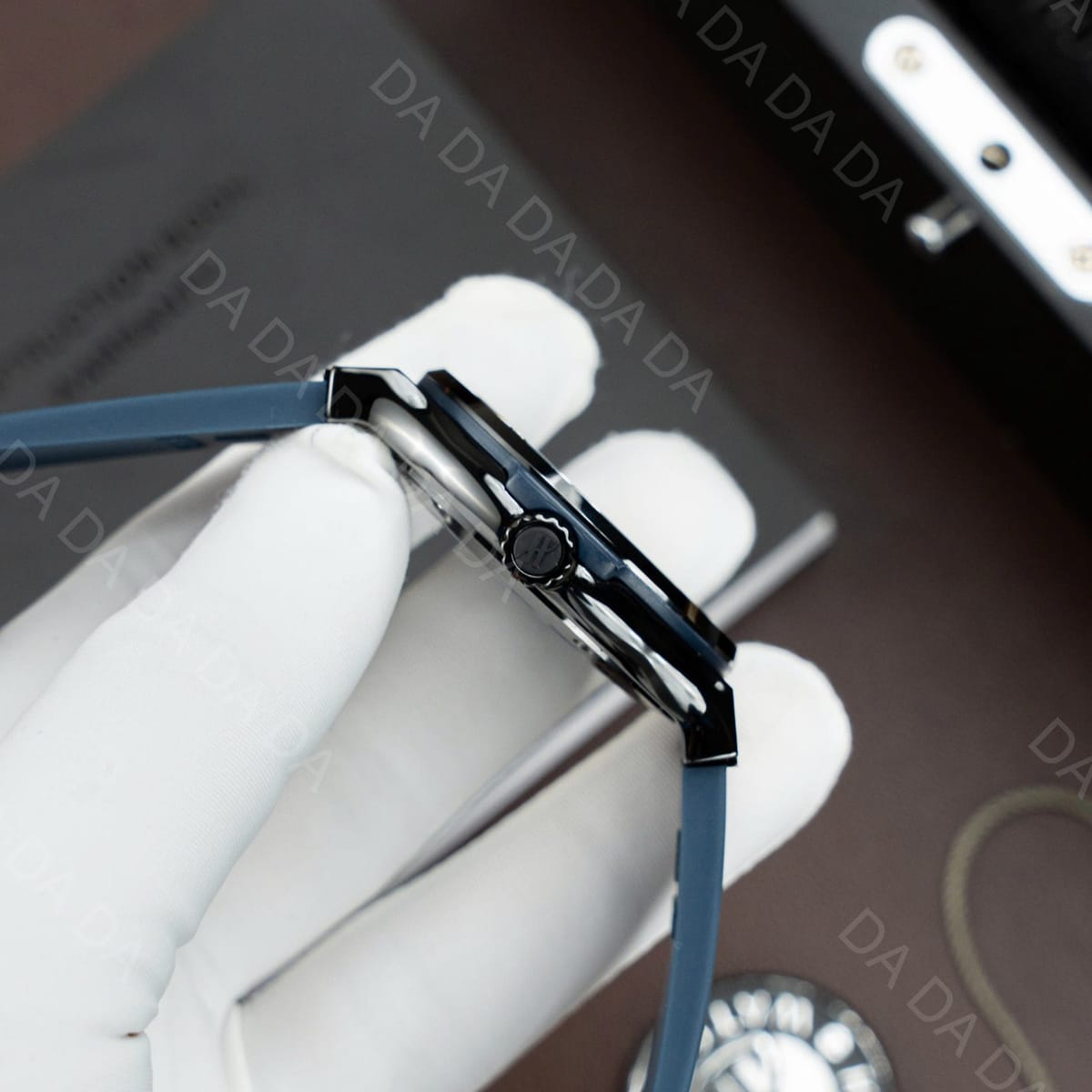 위블로 클래식퓨전 블랙세라믹 블루다이얼 러버밴드 42mm 6