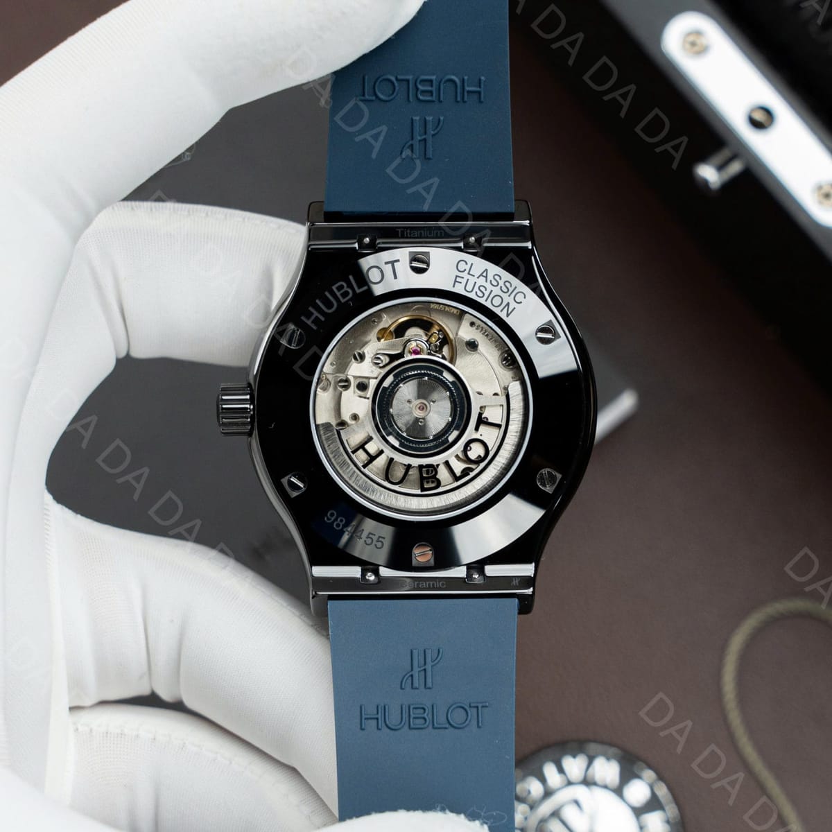 위블로 클래식퓨전 블랙세라믹 블루다이얼 러버밴드 42mm 8