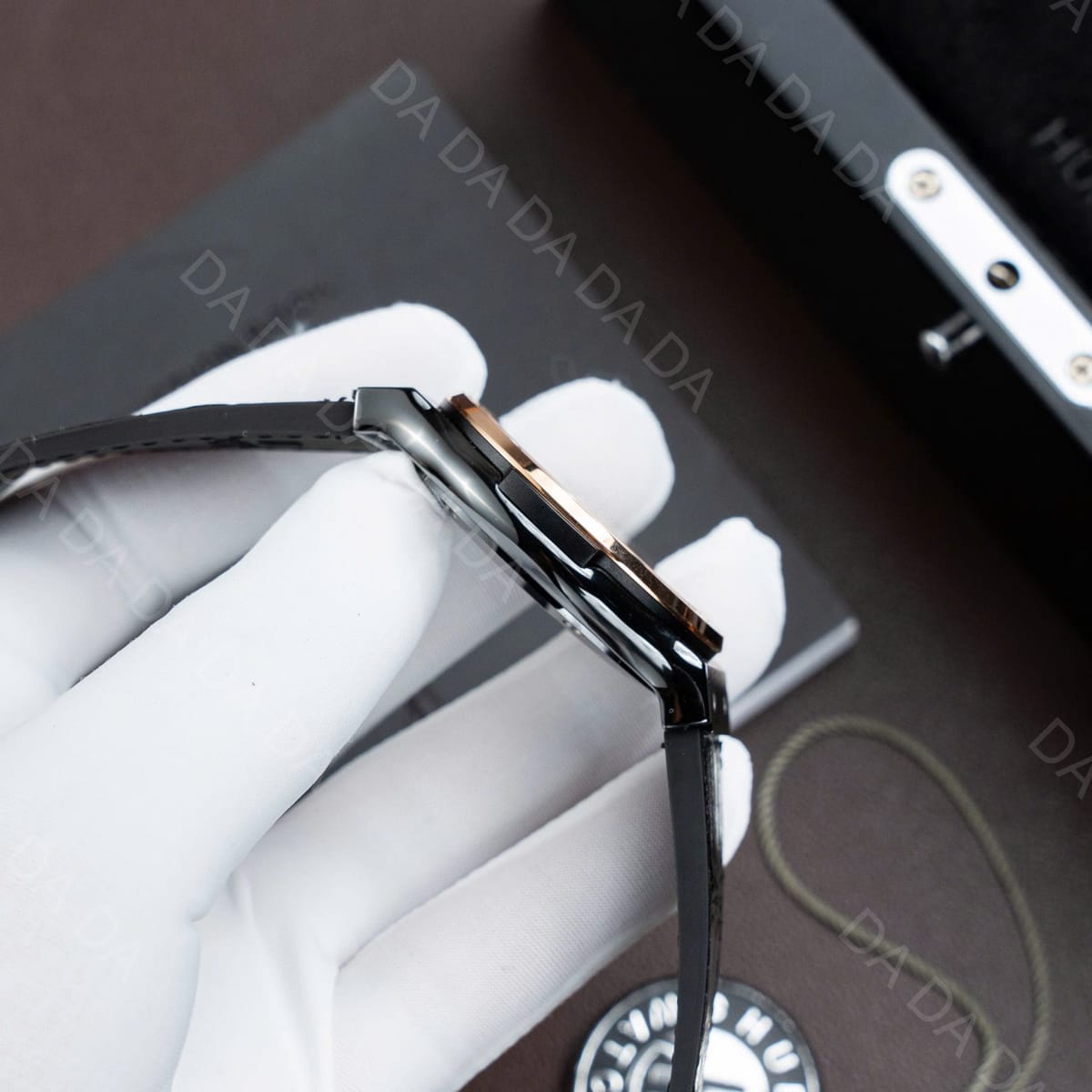 위블로 클래식퓨전 콤비 블랙세라믹 가죽러버밴드 42mm 7