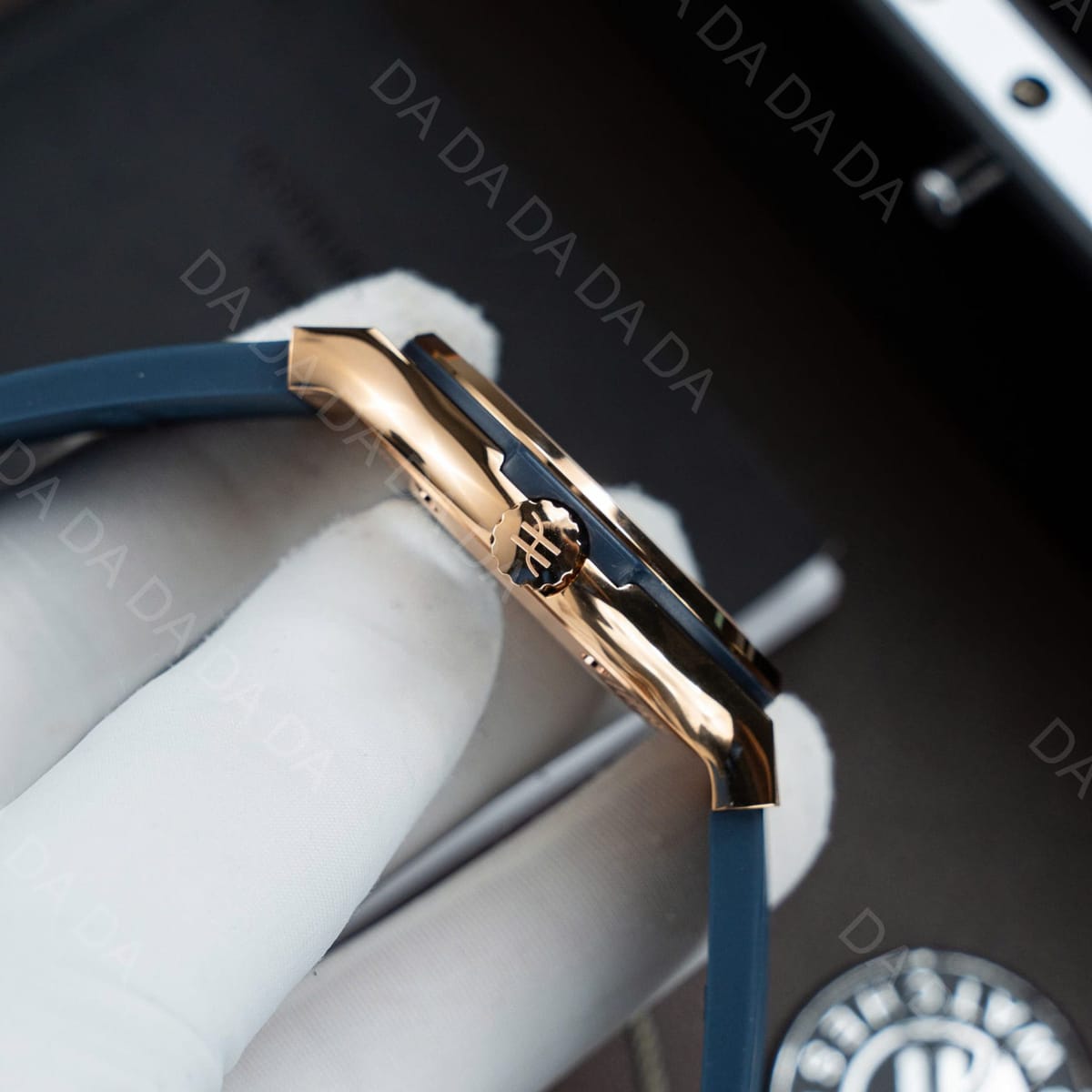 위블로 클래식퓨전 콤비 블루다이얼 러버밴드 42mm 6