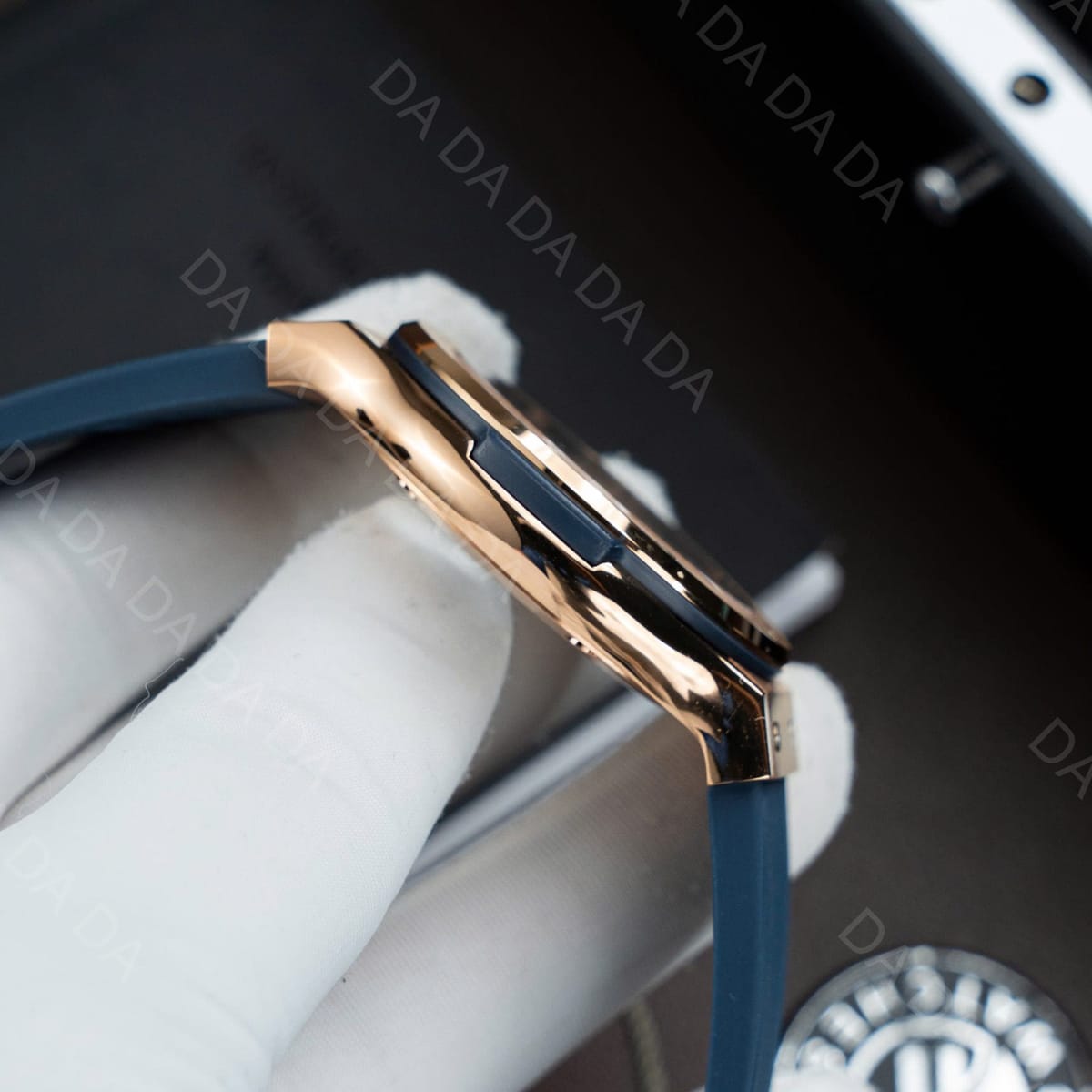 위블로 클래식퓨전 콤비 블루다이얼 러버밴드 42mm 7