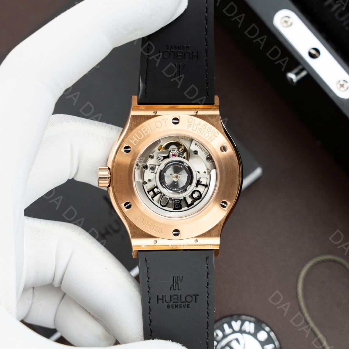 위블로 클래식퓨전 콤비 블랙다이얼 가죽스트랩 42mm 8