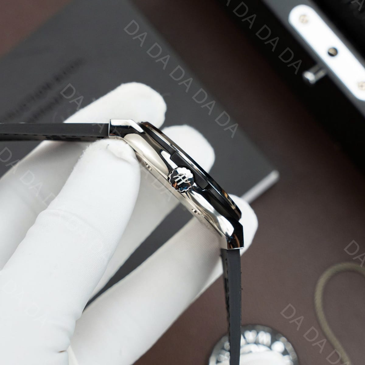 위블로 클래식퓨전 티타늄 그레이다이얼 가죽러버밴드 42mm 5