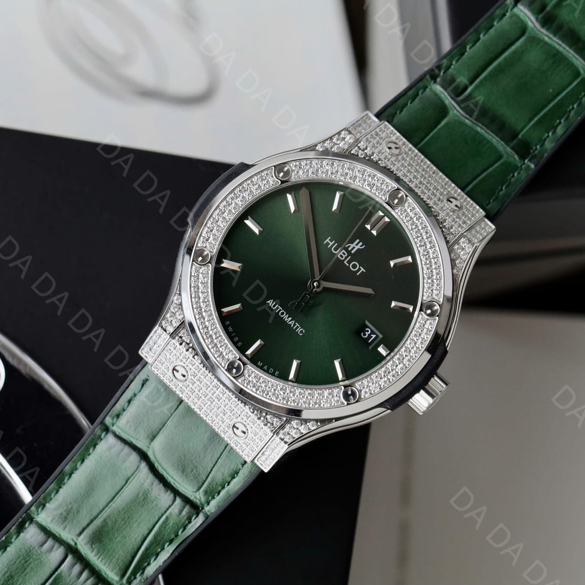 위블로 클래식퓨전 티타늄 그린다이얼 풀다이아셋팅 가죽러버밴드 42mm 4