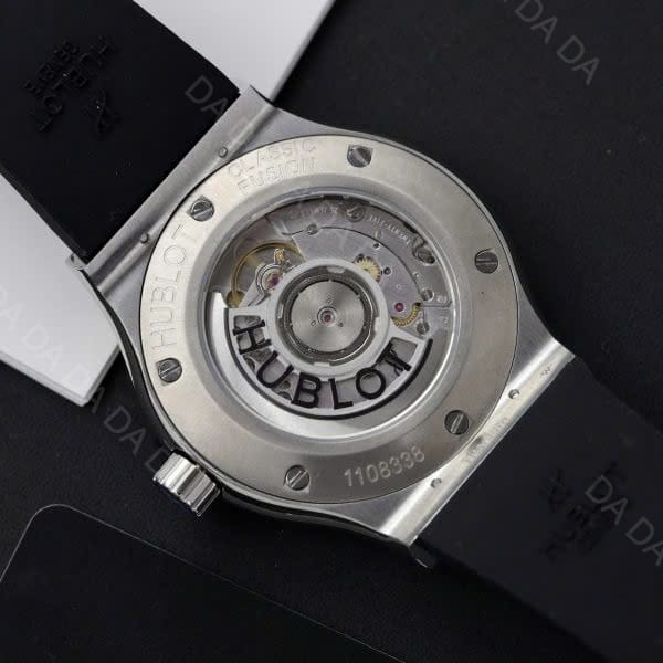 위블로 클래식퓨전 오리지널 티타늄 블랙다이얼 러버밴드 42mm 8