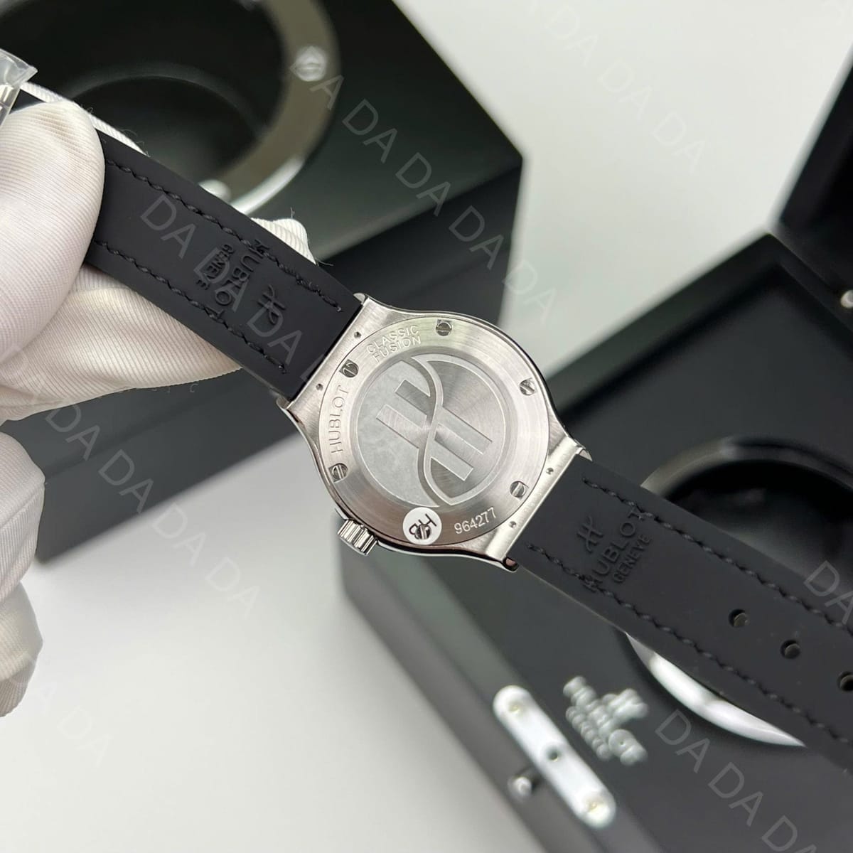 위블로 클래식퓨전 티타늄 그린다이얼 풀다이아셋팅 가죽러버밴드 33mm 9