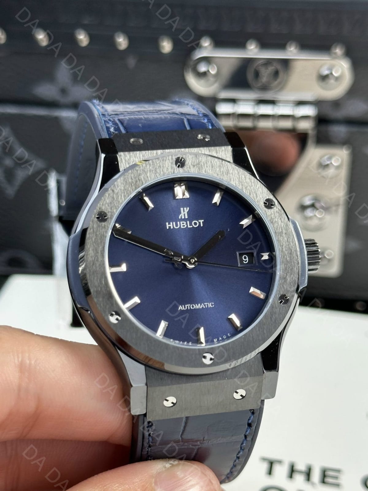 위블로 클래식퓨전 세라믹 블루다이얼 가죽러버밴드 42mm 3