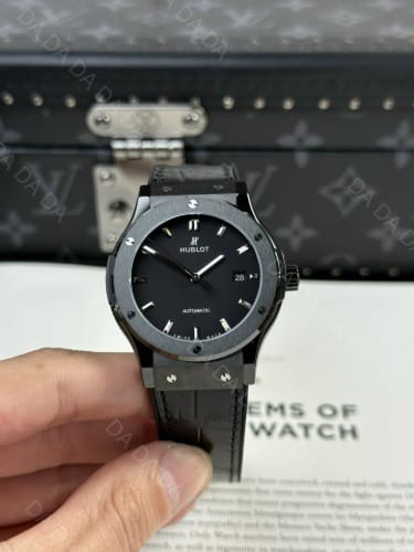 위블로 클래식퓨전 올블랙 세라믹 가죽러버밴드 42mm