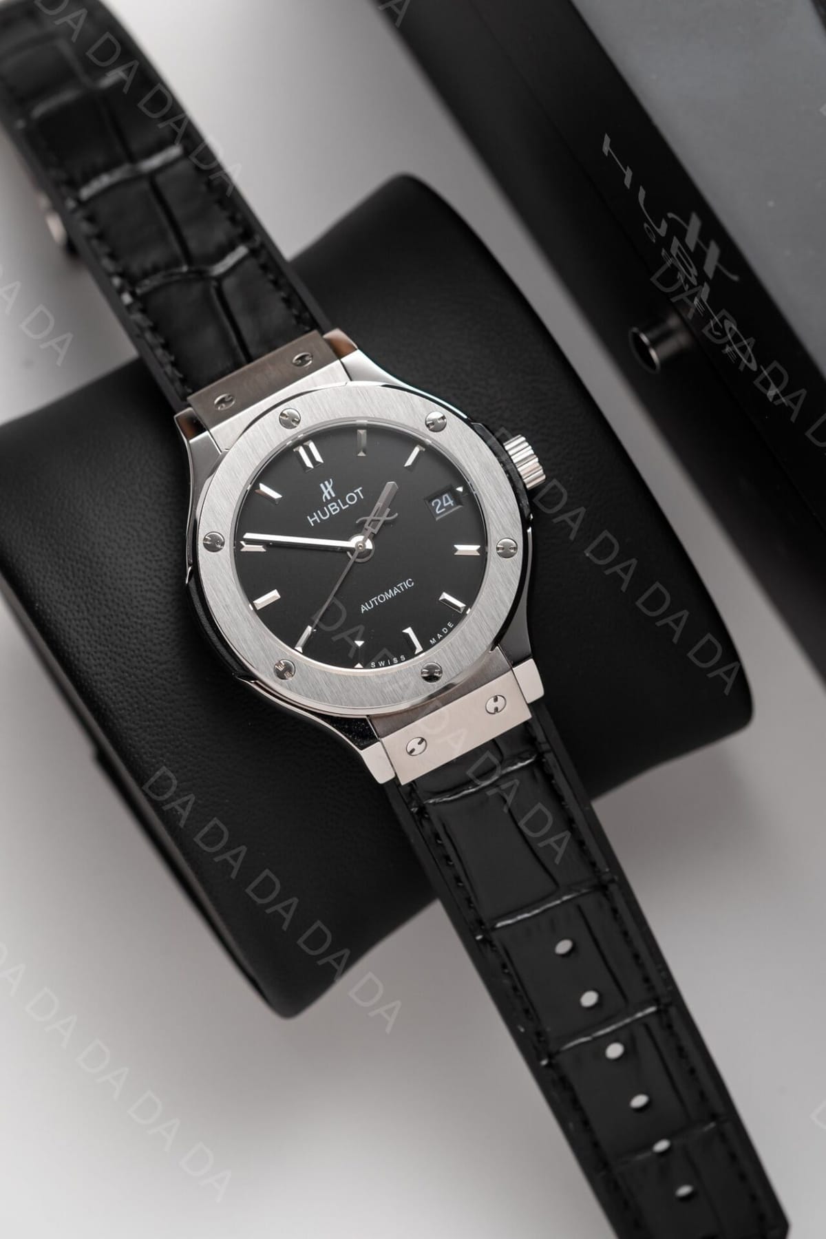위블로 클래식퓨전 티타늄 블랙다이얼 가죽러버밴드 38mm 3