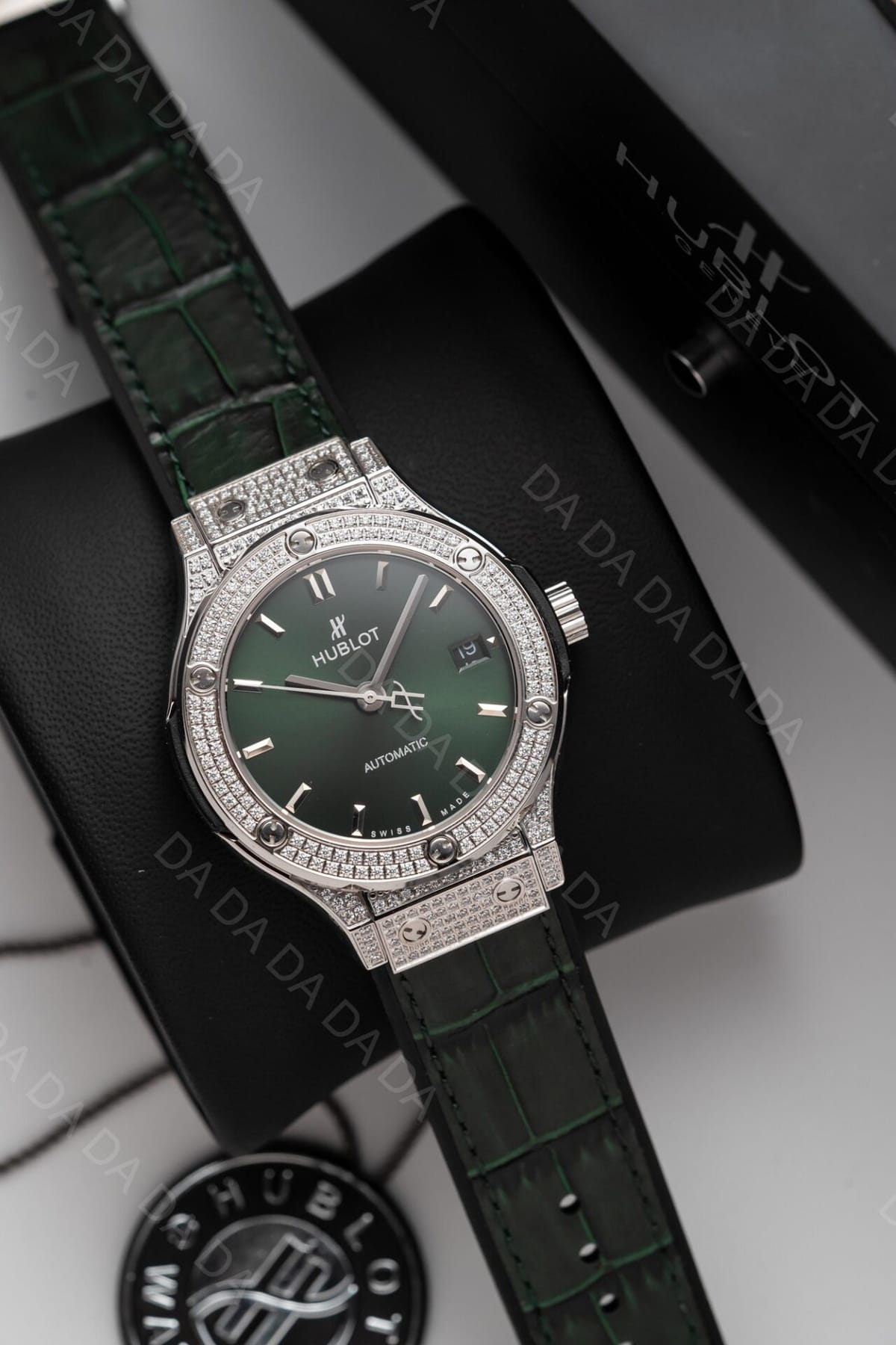위블로 클래식퓨전 티타늄 그린다이얼 풀다이아셋팅 가죽러버밴드 38mm 3