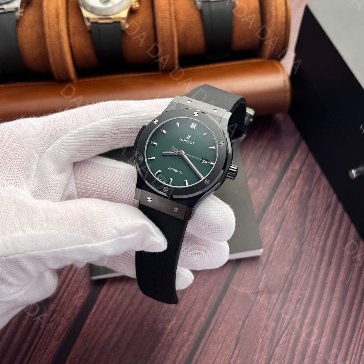 위블로 클래식퓨전 세라믹 그린다이얼 러버밴드 42mm 3