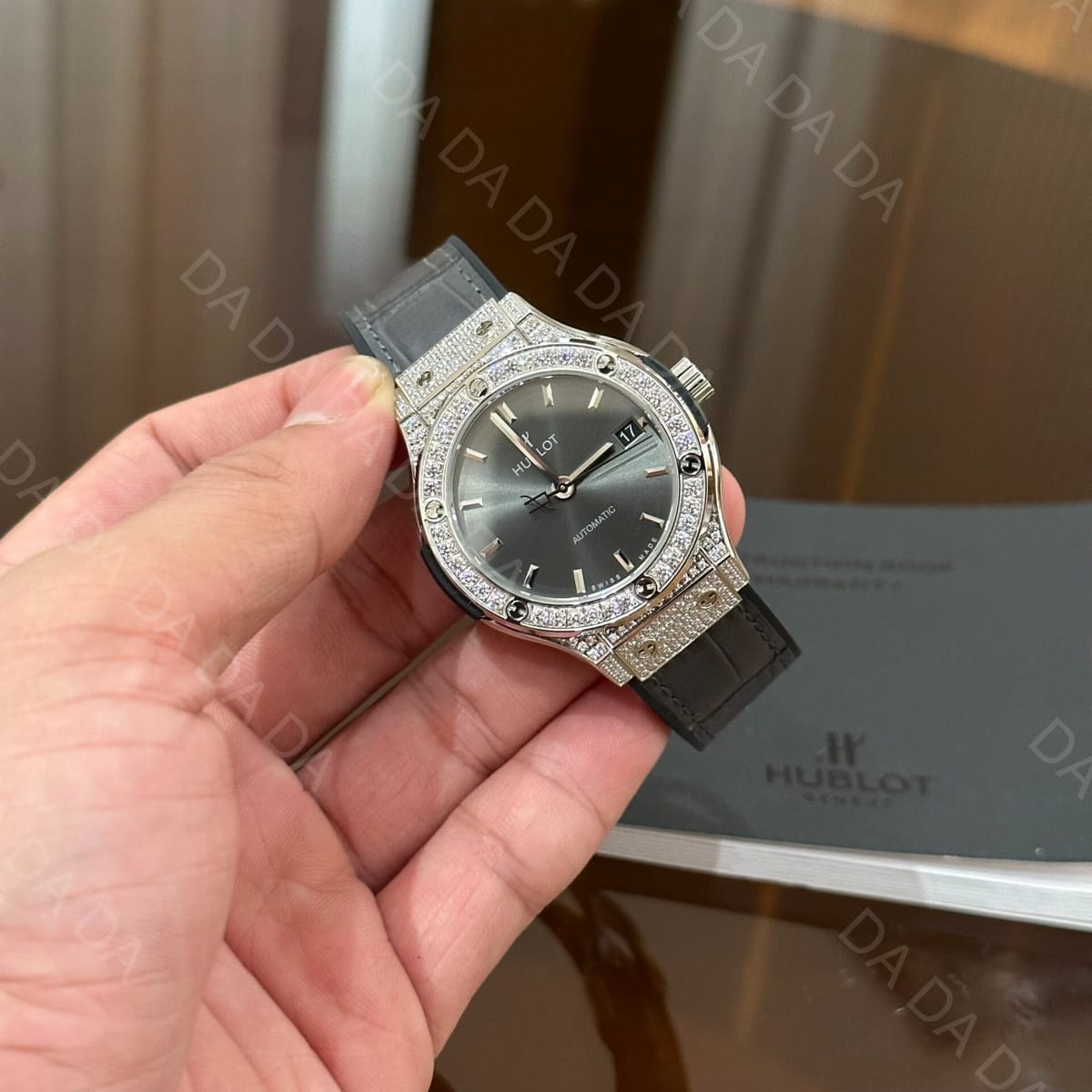 위블로 클래식퓨전 티타늄 풀다이아셋팅 그레이다이얼 가죽러버밴드 38mm 4